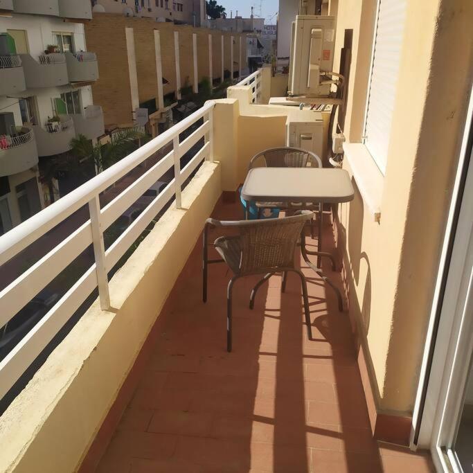 Acogerdor apartmento para 5 personas en el centro de Moraira Bagian luar foto
