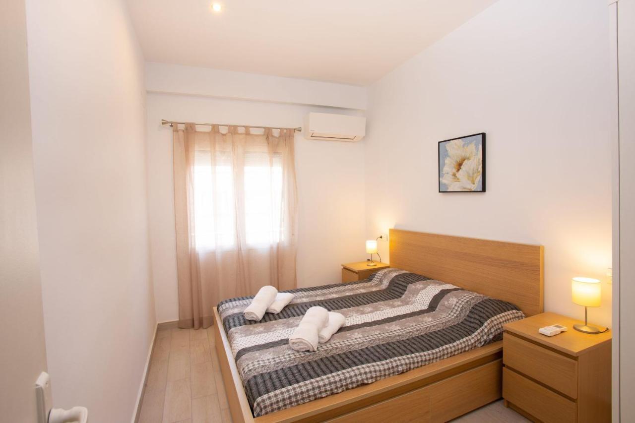 Acogerdor apartmento para 5 personas en el centro de Moraira Bagian luar foto