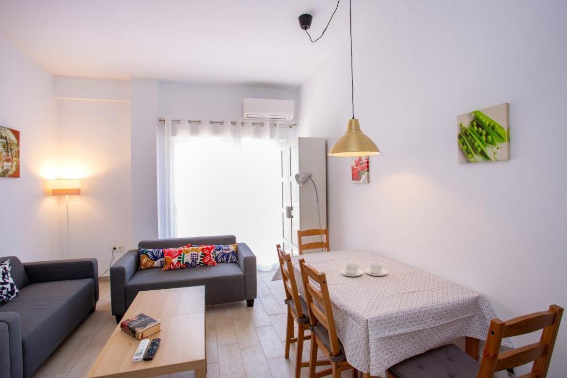 Acogerdor apartmento para 5 personas en el centro de Moraira Bagian luar foto